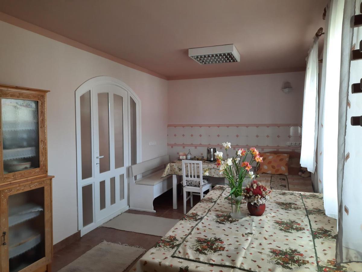 Antal Apartmans Lunca De Sus Kulcsoshaz Gyimesfelsolok Exterior foto